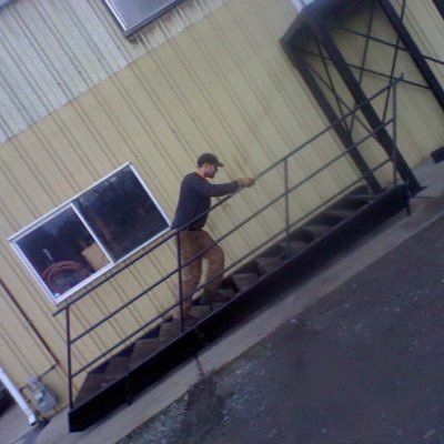 funderful84's profile picture. like cool people:)