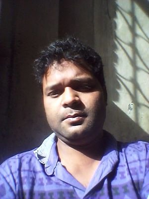 rehanbhAdohvi's profile picture. love is blind