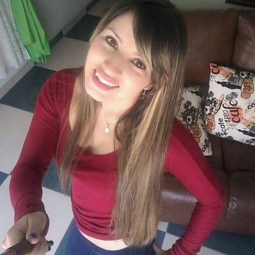 1214angelik's profile picture. No te compliques la vida, porque no se ha oído a nadie que haya salido vivo de ella.