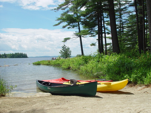 Maine's premier lakeside resort, hosting families of any size since 1916.