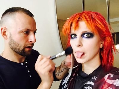 You like Paramore? Of course you do. Welcome to the family.
Made 8/16/15
Parahoy replied: 8/31/15 and 9/2/15
http://t.co/yCrf2wl7ic