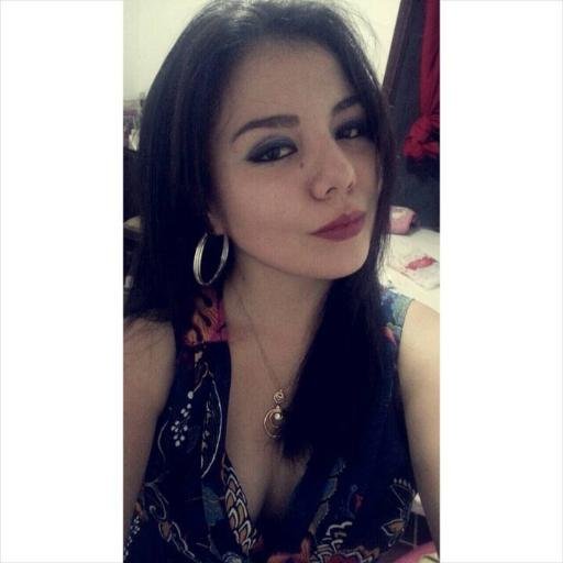 karenNadiaV's profile picture. 