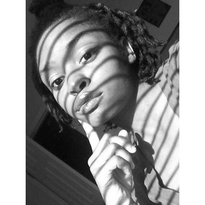 {TRiLL SHIZZ ONLY} {Future Designer& Photographer} Snap~teddy_rawwr || Instagram~xo_teddy_