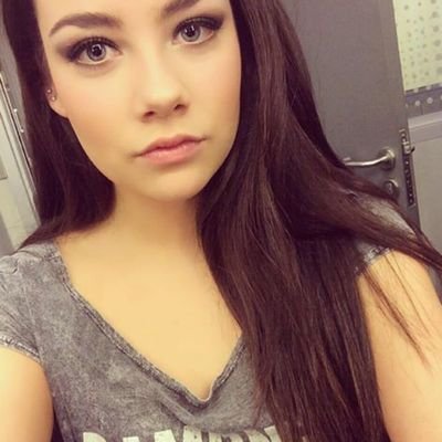 Isidoragarcesb's profile picture. Hija de Fatima y Eliseo. Hermana de Agustina. Admiro mucho a mi tio Pancho. Amo la Danza. Bailarina en el Toro Taquilla. Polola del Palanca. #20AńeroALos40