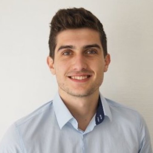 RobertThibaultK's profile picture. Pourquoi tu ne devrais pas jouer au poker  ! 

Explore les facettes sociales, économiques et comportementales de cette industrie.