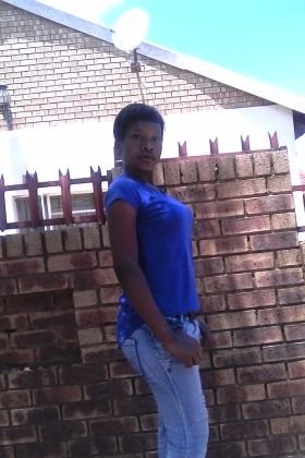 6fecc915bd354ac's profile picture. I love people n am friendly