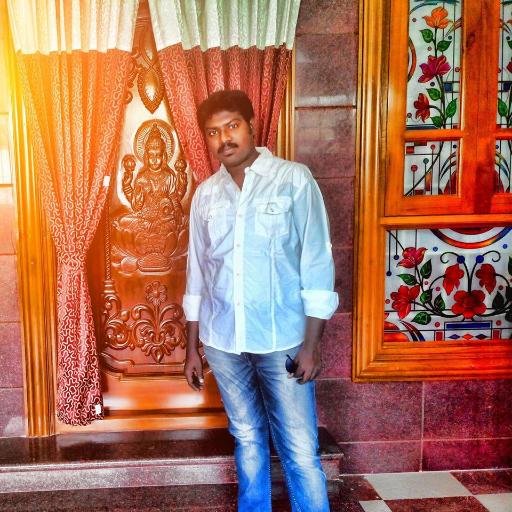 vvmanigandan's profile picture. Designer