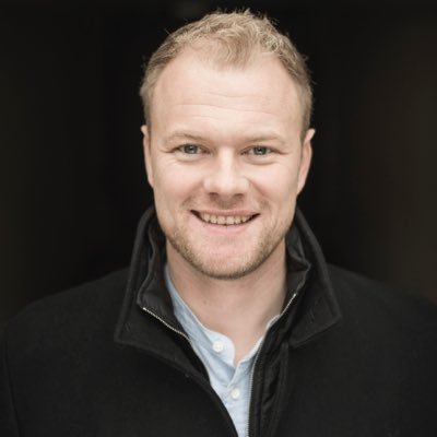 Vært og journalist @tv2danmark • instagram & snapchat: degnamite • Sidegesjæft: moderator, foredragsholder, quizmaster, DJ, mm.
