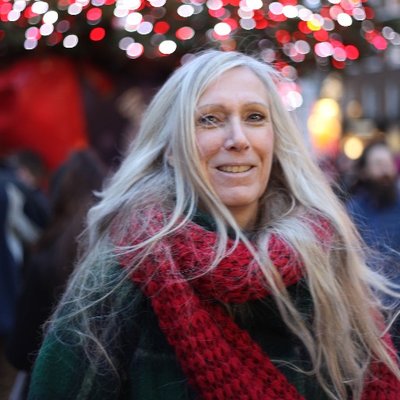 Profile Picture of  ⚫Sarah Spoor (@SarahSpoorUK) on Twitter