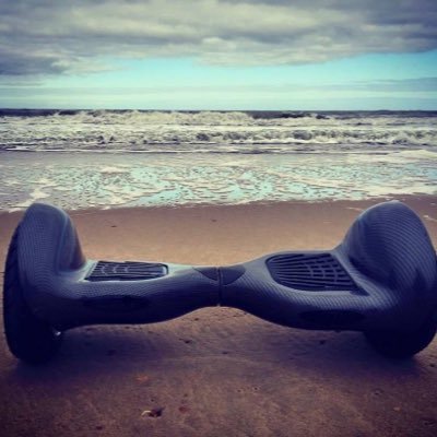 Salut, si tu veux un Hoverboard va sur https://t.co/eq1J67dtKC ils font de super Hoverboard avec batterie Samsung, -10€ avec le code: remi