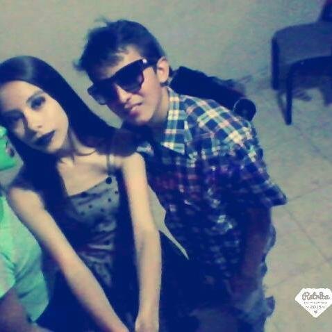 Cuando tu me miras yo te miro y me muero 
Nadie te quiere como yo te quiero 
Nadie te ve como te puedo ver