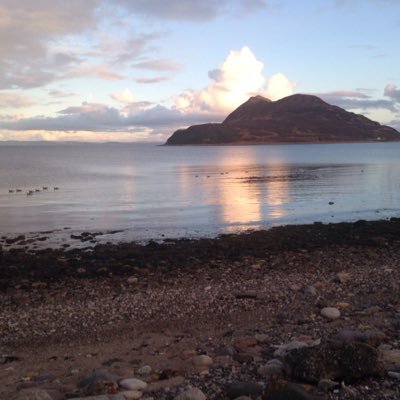 KinneilCottageA's profile picture. Beautiful cottage in Lamlash, Isle of Arran, sleeps 6 people. Find us at https://t.co/SIQpajjGAt.