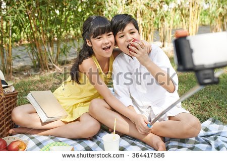 NietoSynthia's profile picture. On the run tour with my mask off.