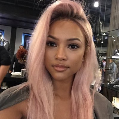 kaylarpgella's profile picture. 