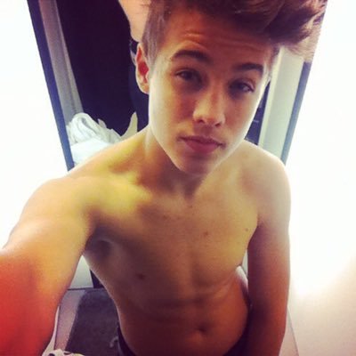 Pretty baby, baby I'm begging lady, lady Take me to the top now And I'll take you higher