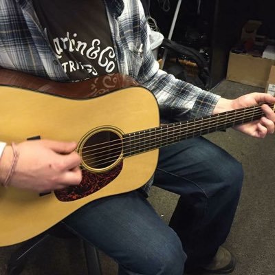 #Luthier, #bonsai lover, pacifist, #deadhead, #musician
