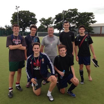 Amateur 6-a-side football team. Currently playing in the Cheltenham Championship for the 2016 season.