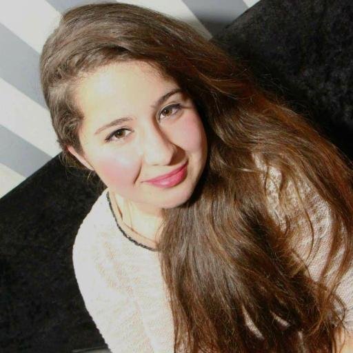 A translator who loves books, traveling and coffee💫
English and German teacher🎓