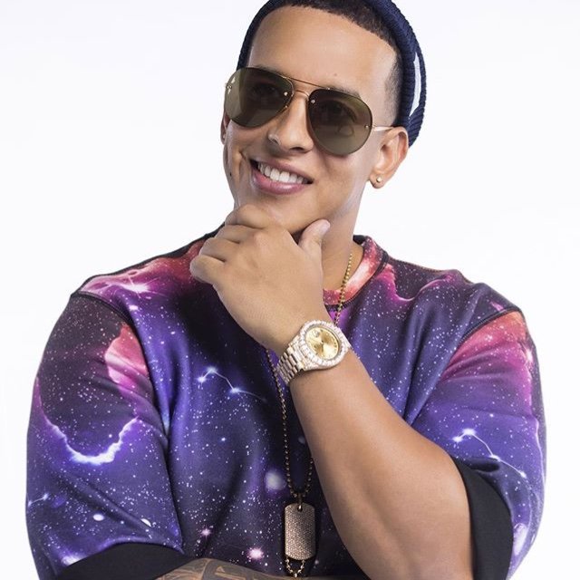 Las mejores frases, dichos y/o líricas creadas por @daddy_yankee

Snapchat  DaddyYankee
Instagram  DaddyYankee