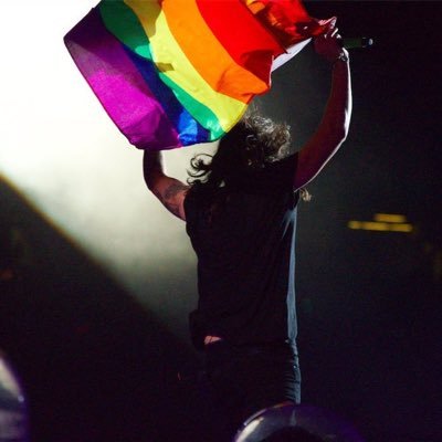 DONT FOLLOW //// Follow @kttenlarry, she follows back!