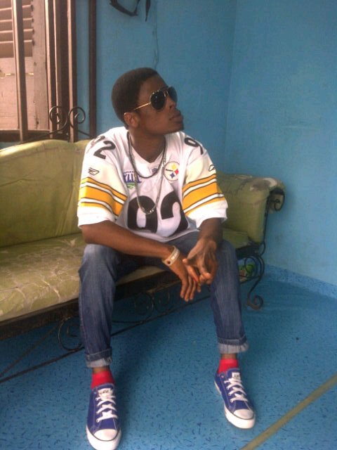 recording artiste#YA Kpuff#,Young worries football star?much ryhmes in me.gonna blow like i see?