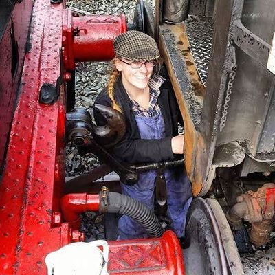 Writes for a living. Talyllyn volunteer & part time crew member of Anitu. Spending more time in the real world these days. Ginger biscuits are supreme. She/her