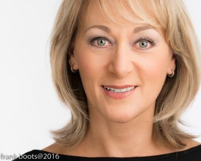 jacquelinearons's profile picture. musical performer/host/singer/actress/personal staging coach/musical workshops