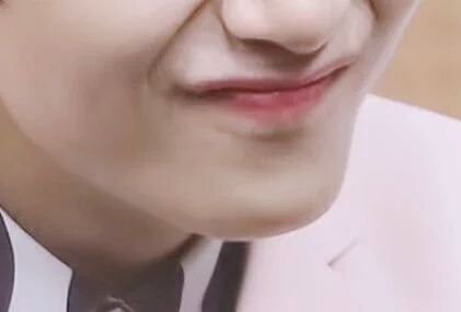 biased_v's profile picture. 