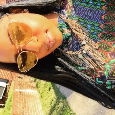 AbitchMainTopic's profile picture. 