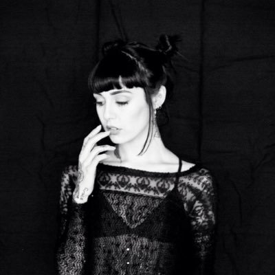 Number one Hannah Snowdon Stan ✨ environmentalist | vegan| Star Wars| music enthusiast ✨✨