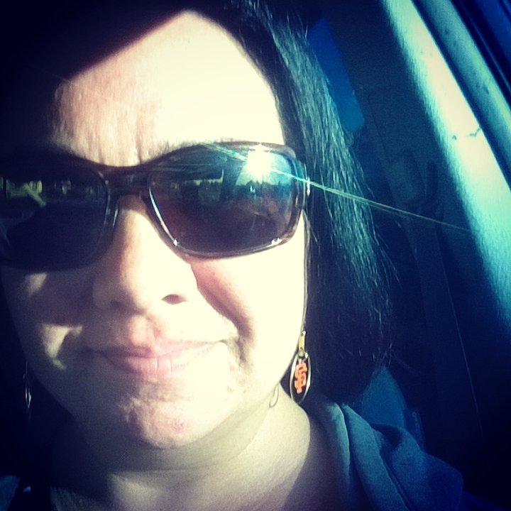 MommaE2DnM's profile picture. Mother of two boys; trying to stay sane through technology