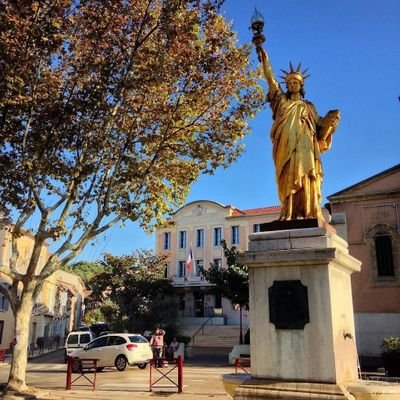 MamzelleKSud's profile picture. 