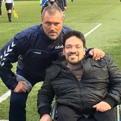 supporter van GVVV1 GALATASARAY Speler van KAMPONG WHEELY'S H3 HOCKEY