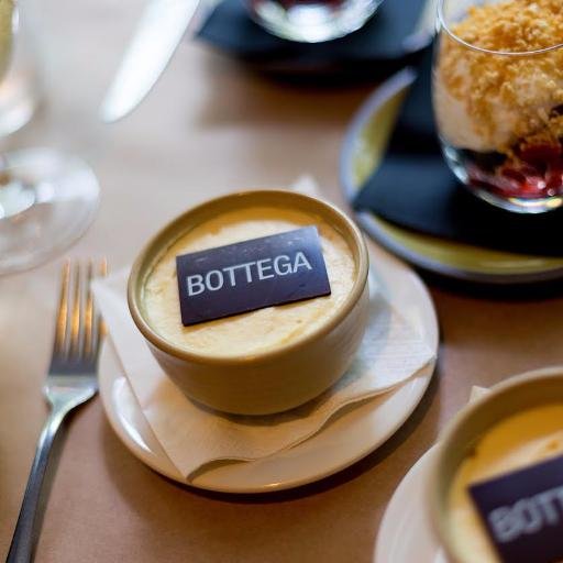 Located on Bourke Hill, Bottega’s cosy, welcoming ambience, plush leather seats & soft lighting, has made it a long time favourite for CBD diners.