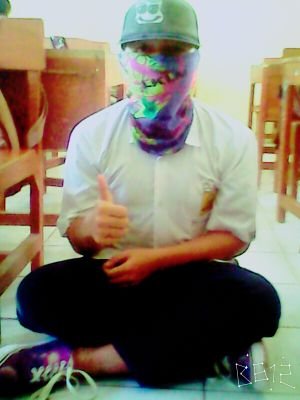 KunDhael's profile picture. santay sajalah