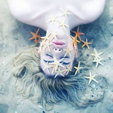 bluishaesthetic's profile picture. just a bored fangirl