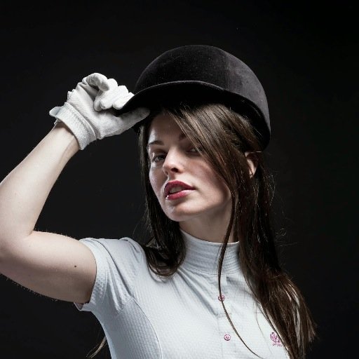 a community of horse lovers who rides life with a slice of glamour!
