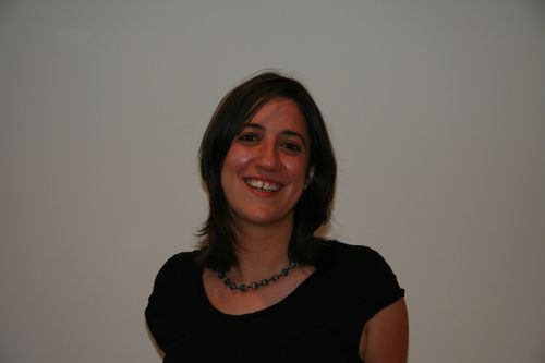 Journalist, copywriter and editor. Features editor for Images magazine. All views here are my own etc.