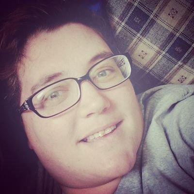 amandastoltenb1's profile picture. 