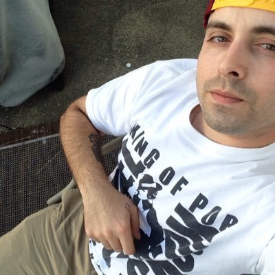 JohnnyAnnArbor's profile picture. proud parent of a fully functioning tomagatchi pet.