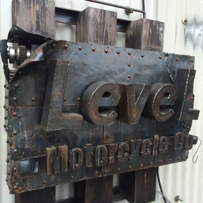 ◼︎LeveL Motorcycle Company レベルモーターサイクルカンパニー  ◼︎ｱｸｾﾙ•ｼﾞｮｰｽﾄ•ｴﾚｸﾄﾛﾆｸｽ正規販売店◼︎国の定めた認証工場です。 ◼︎栃木県下野市にて営業中。 ◼︎小排気量から大排気量までメーカー、車種を問わずカスタムします。 ◼︎かっこいい物、製作承ります。