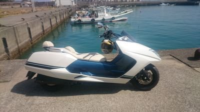 82ead6ad27684f6's profile picture. 高知出身    スノボーBURTON    スケボー   サッカー   フットサル  釣り  バイク(マグザム白新車    現在は旅

)  趣味探そ