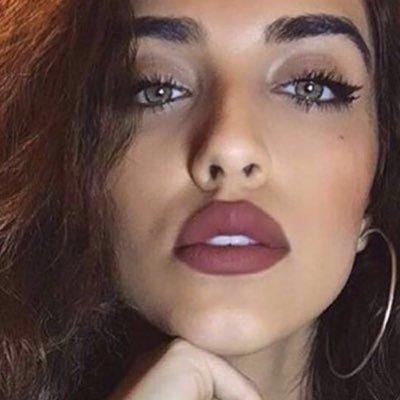 iiivxxii's profile picture. ㅤㅤㅤㅤㅤ I'm your eyes , I am your heart , you're yourself.