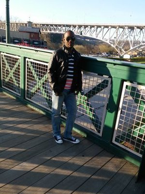 boolengs's profile picture. 