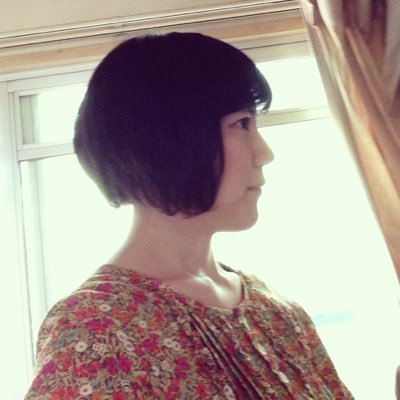 harimariko's profile picture. 主に現代演劇における声の演出美学について研究しています。演劇学、ドイツ文学・思想。2008〜11年DAADでベルリン自由大学演劇学科に留学。  ※知り合いの方以外への「いいね」はメモ代わりの場合もあります。