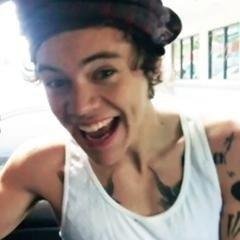 i dont just ship larry,⠀⠀⠀⠀⠀⠀⠀⠀⠀⠀⠀⠀⠀⠀⠀⠀ ⠀⠀⠀⠀⠀⠀⠀⠀⠀⠀⠀⠀⠀⠀ i luxury cruise that shit