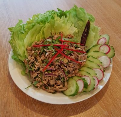 thaiinukitchen's profile picture. 