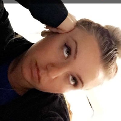 KaylaVallee's profile picture. I forget I have a Twitter all the time