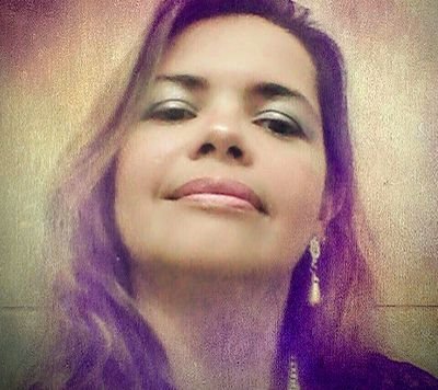 LucianaPonte3's profile picture. MPB Notícias TV e Séries