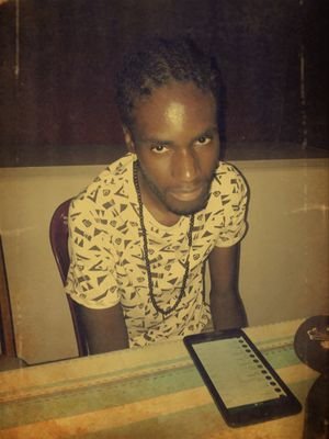 thomphoramz's profile picture. 